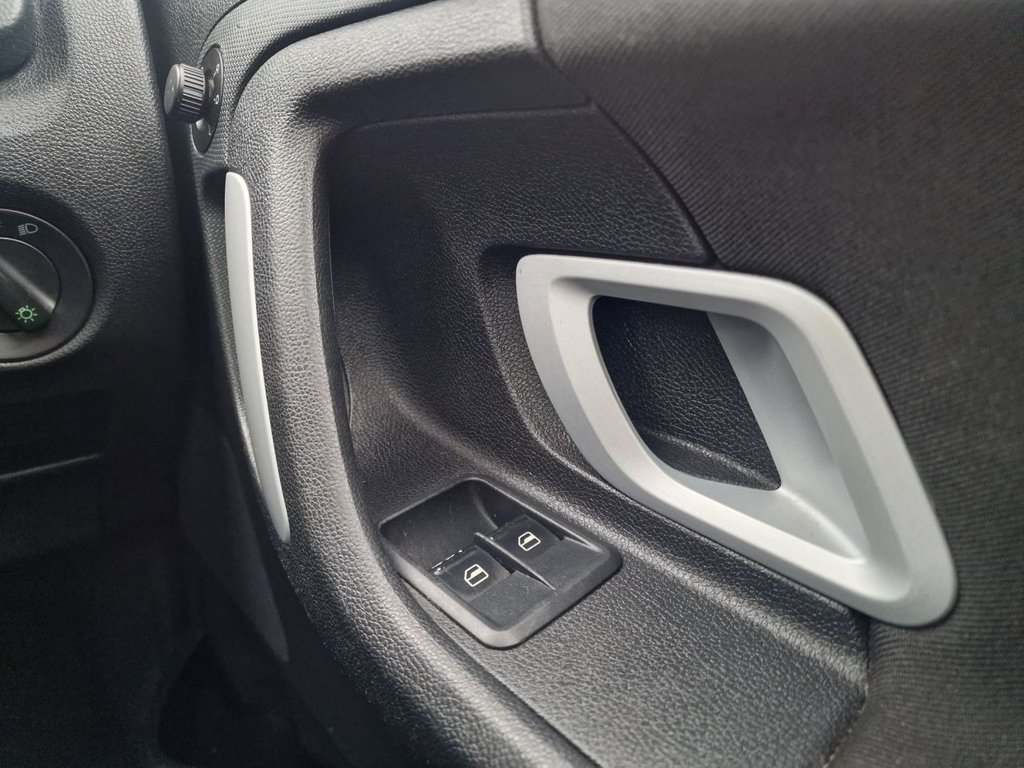 Used Skoda Roomster 2010 for sale - 77302721: Photo 41