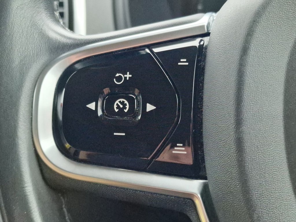 Used Volvo XC90 2015 for sale - 77096265: Photo 31