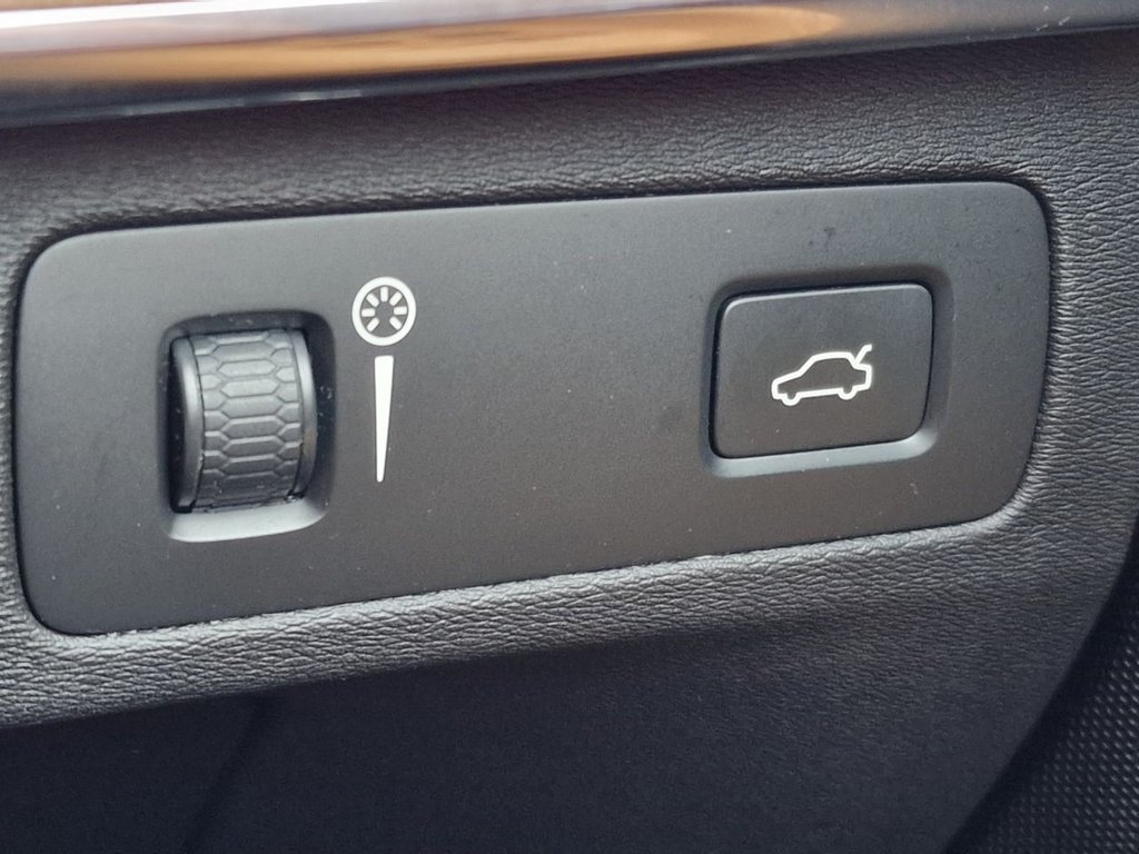 Used Volvo XC90 2015 for sale - 77096265: Photo 35