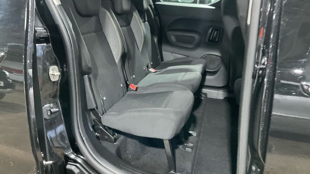 Used Peugeot Rifter 2019 for sale - 77065359: Photo 18