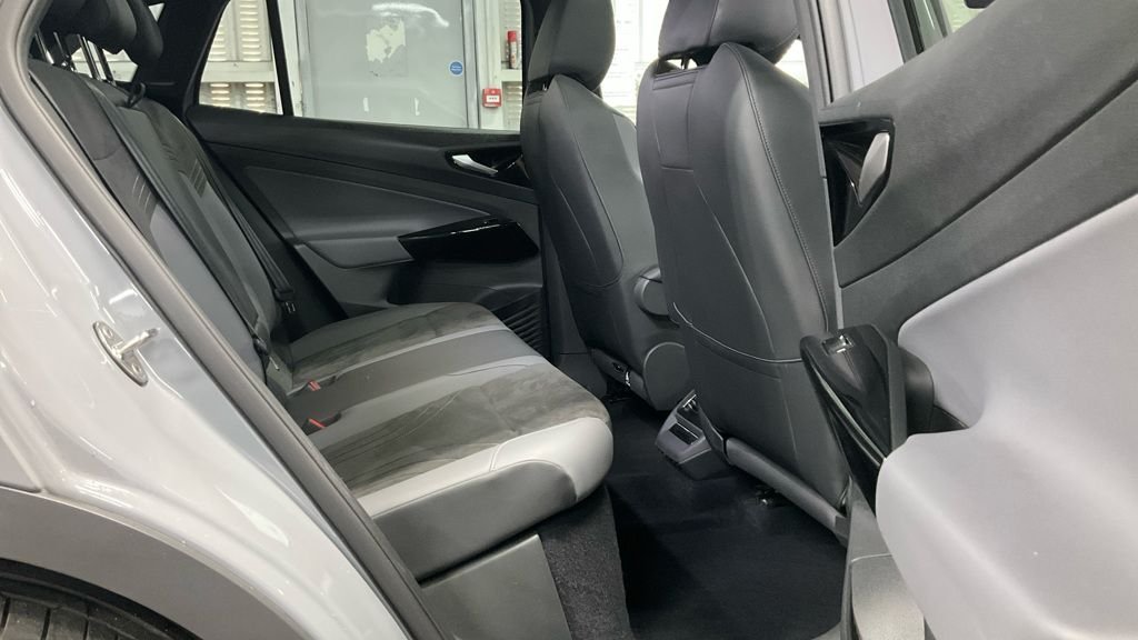 Used Volkswagen ID.4 2023 for sale - 76950772: Photo 18