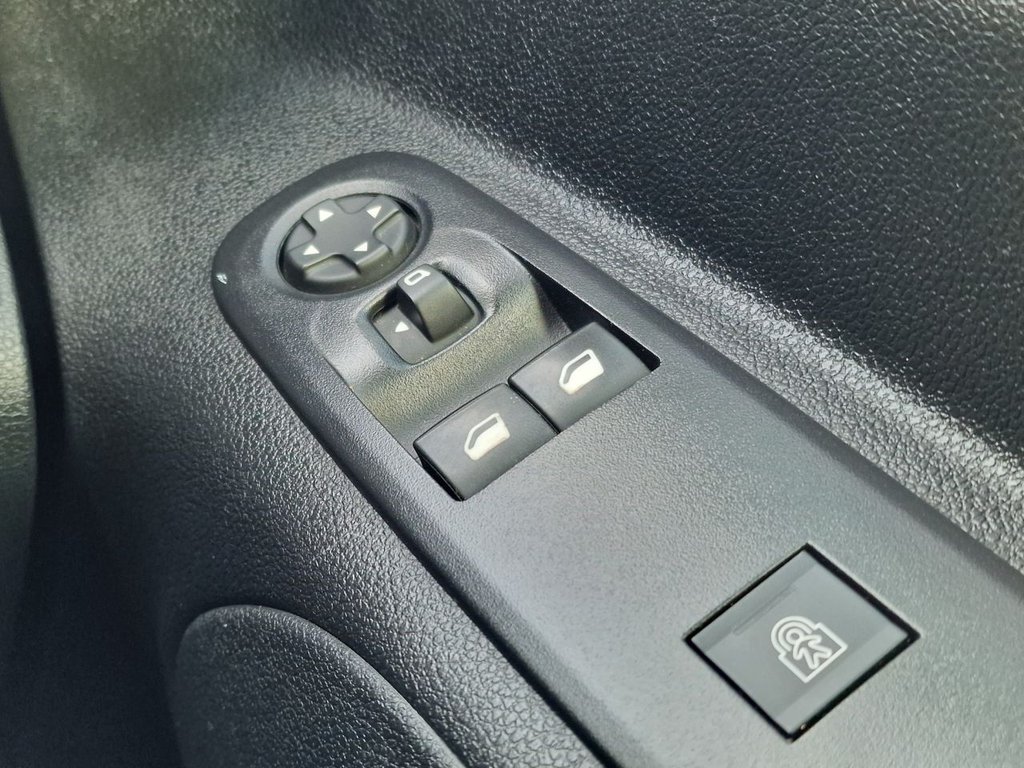 Used Vauxhall Combo Life 2019 for sale - 77026760: Photo 41