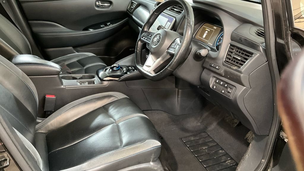 Used Nissan Leaf 2020 for sale - 77080405: Photo 11