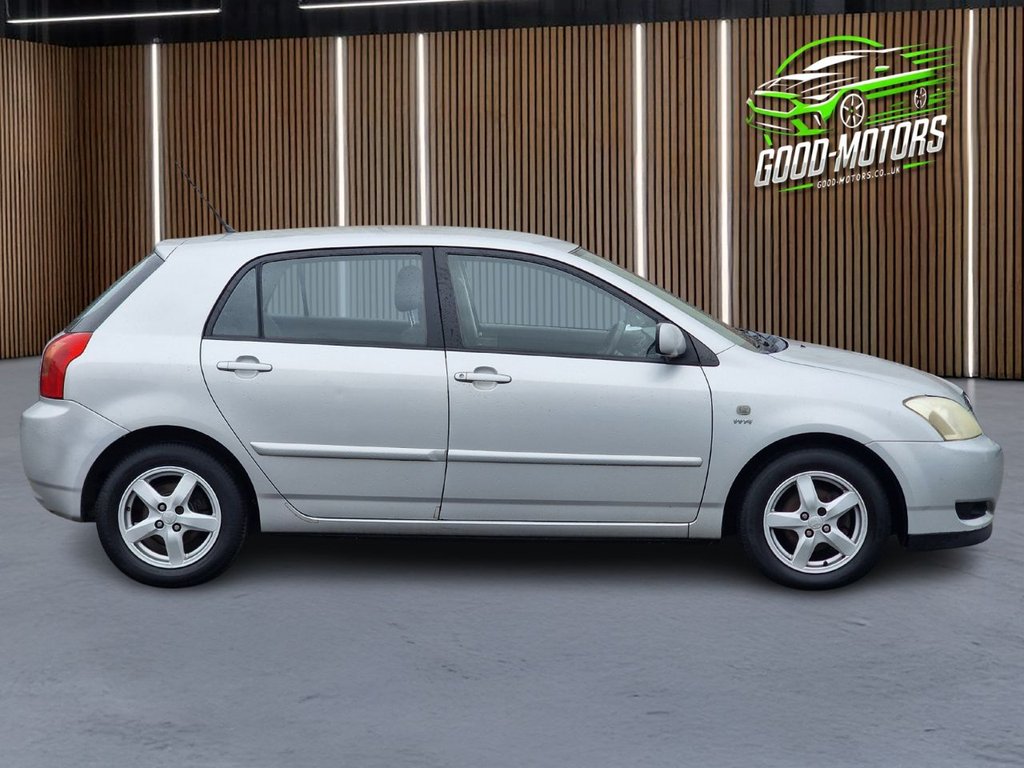 Used Toyota Corolla 2004 for sale - 76740110: Photo 11