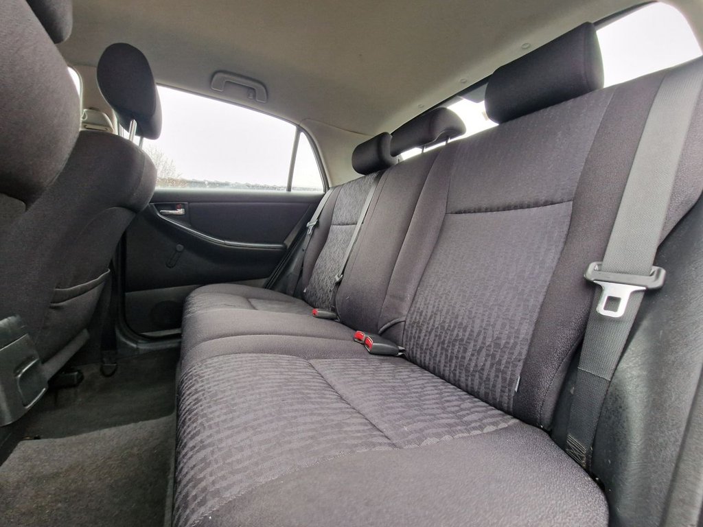 Used Toyota Corolla 2004 for sale - 76740110: Photo 40