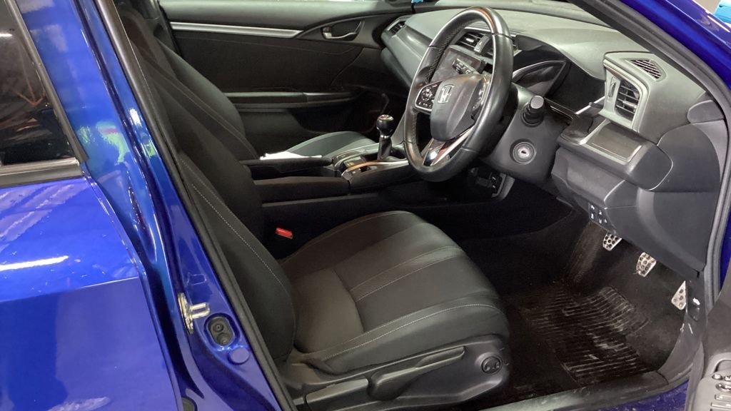 Used Honda Civic 2019 for sale - 77600155: Photo 11