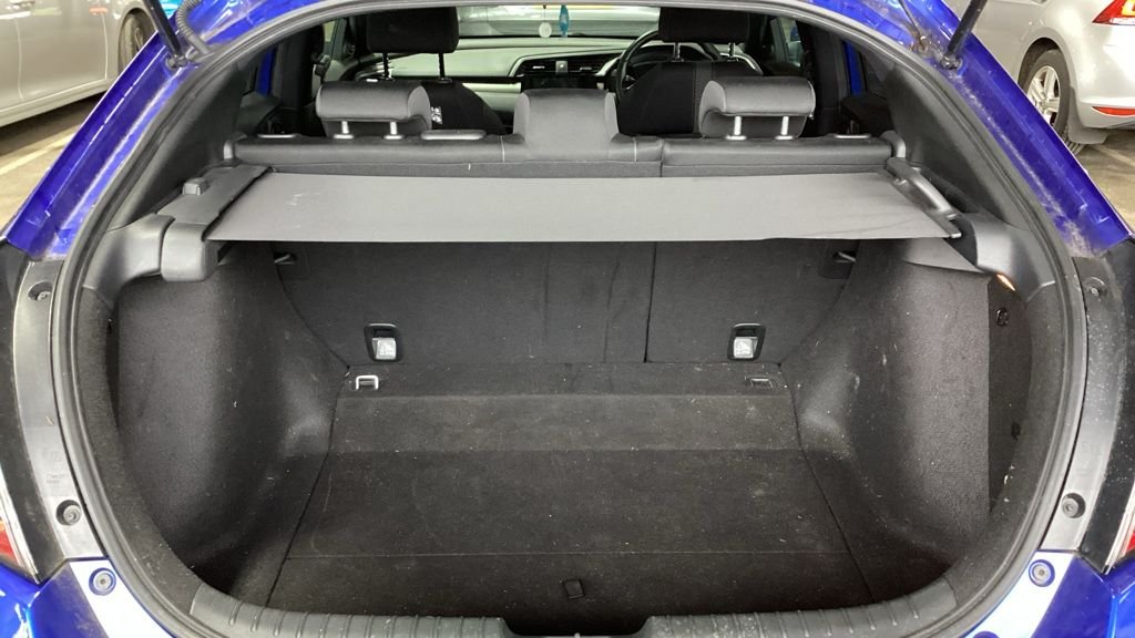 Used Honda Civic 2019 for sale - 77600155: Photo 7