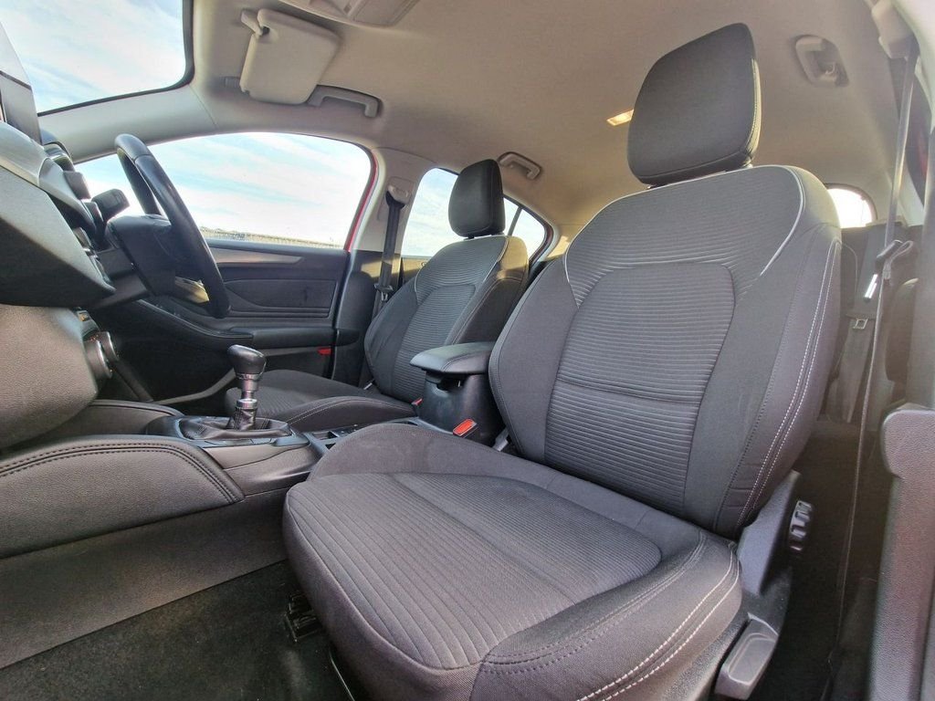 Used Ford Focus 2020 for sale - 77048919: Photo 24