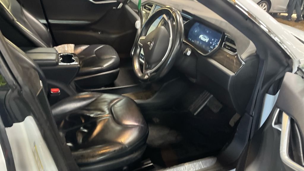 Used Tesla Model S 2015 for sale - 77692966: Photo 14