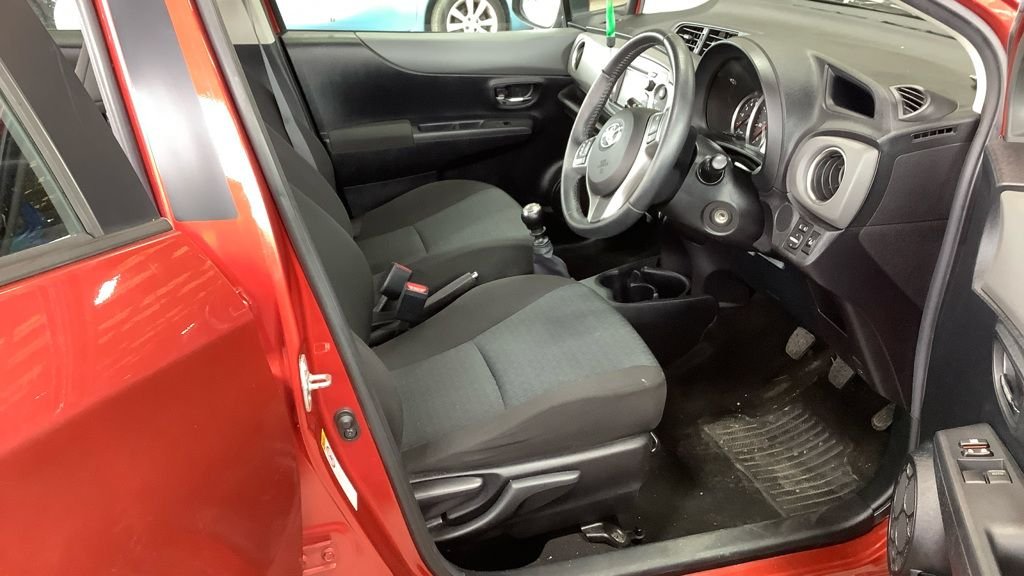 Used Toyota Yaris 2012 for sale - 78154165: Photo 13