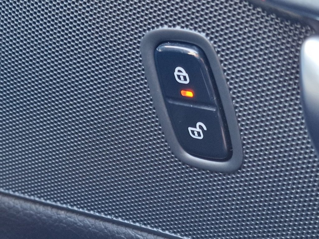 Used Volvo V90 2018 for sale - 76739965: Photo 44