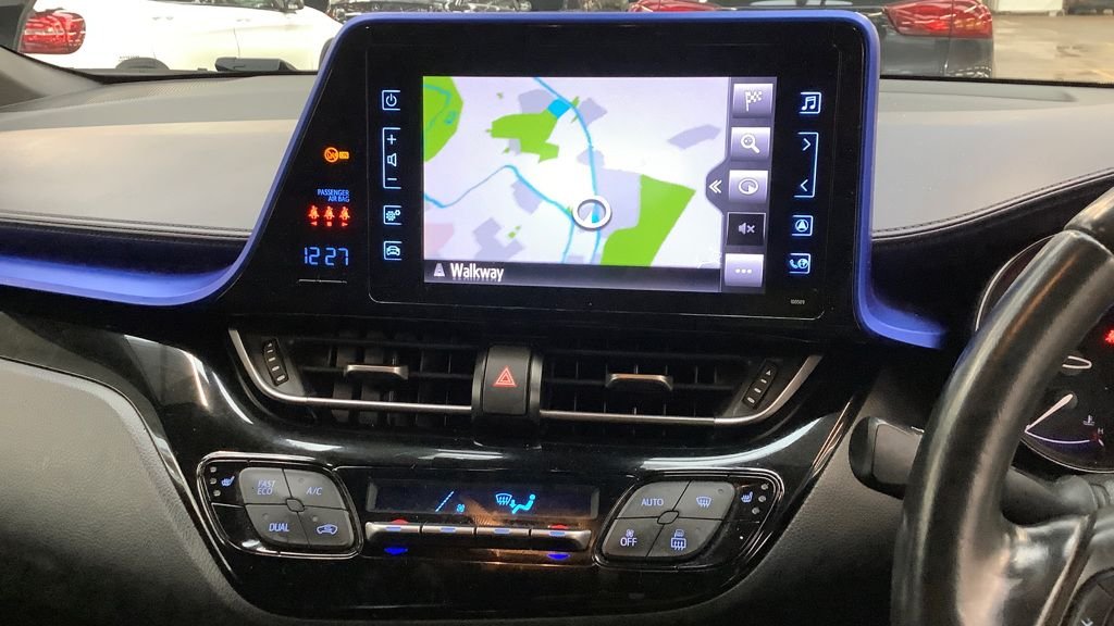 Used Toyota C-HR 2018 for sale - 76962415: Photo 17