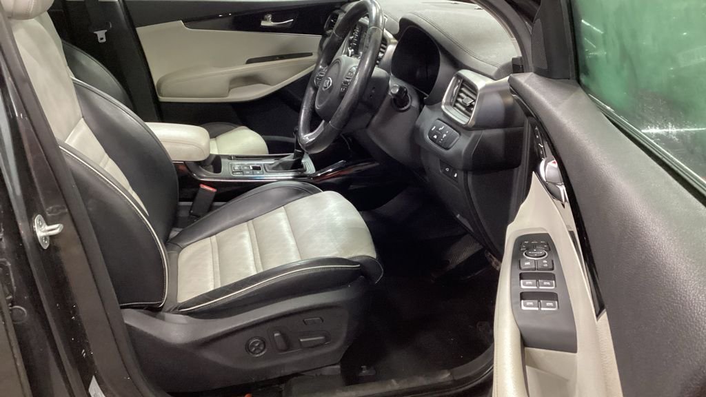 Used Kia Sorento 2016 for sale - 77642664: Photo 9