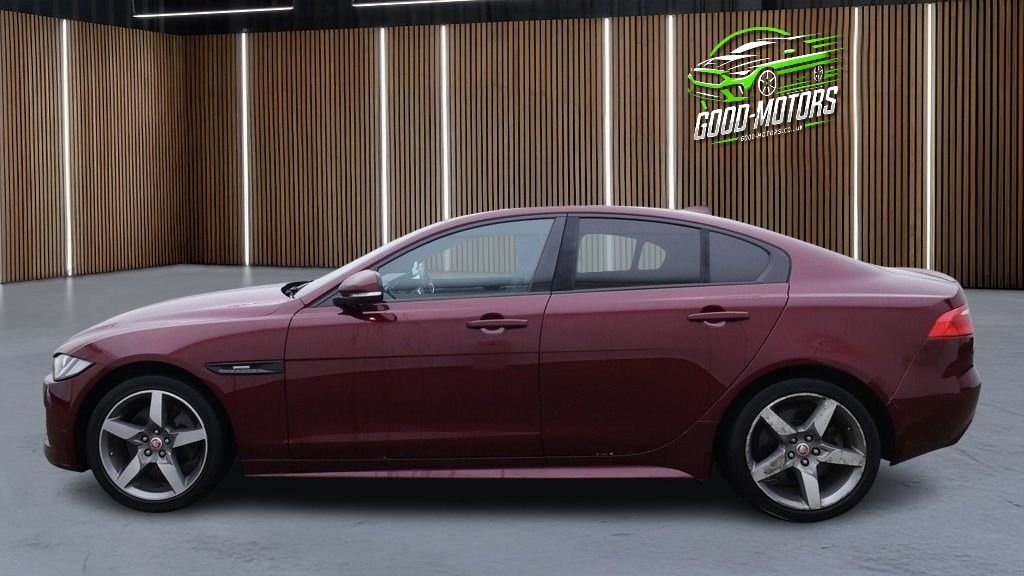 Used Jaguar XE 2017 for sale - 76973482: Photo 3