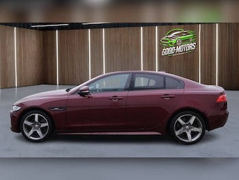 Used Jaguar XE 2017 for sale - 76973482: Photo