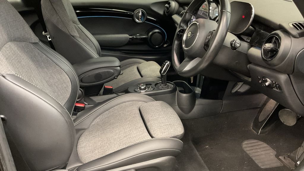 Used MINI Electric Hatch 2021 for sale - 77250358: Photo 14