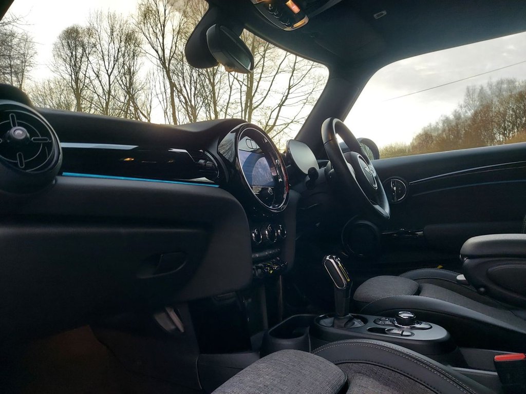 Used MINI Electric Hatch 2021 for sale - 77250358: Photo 30
