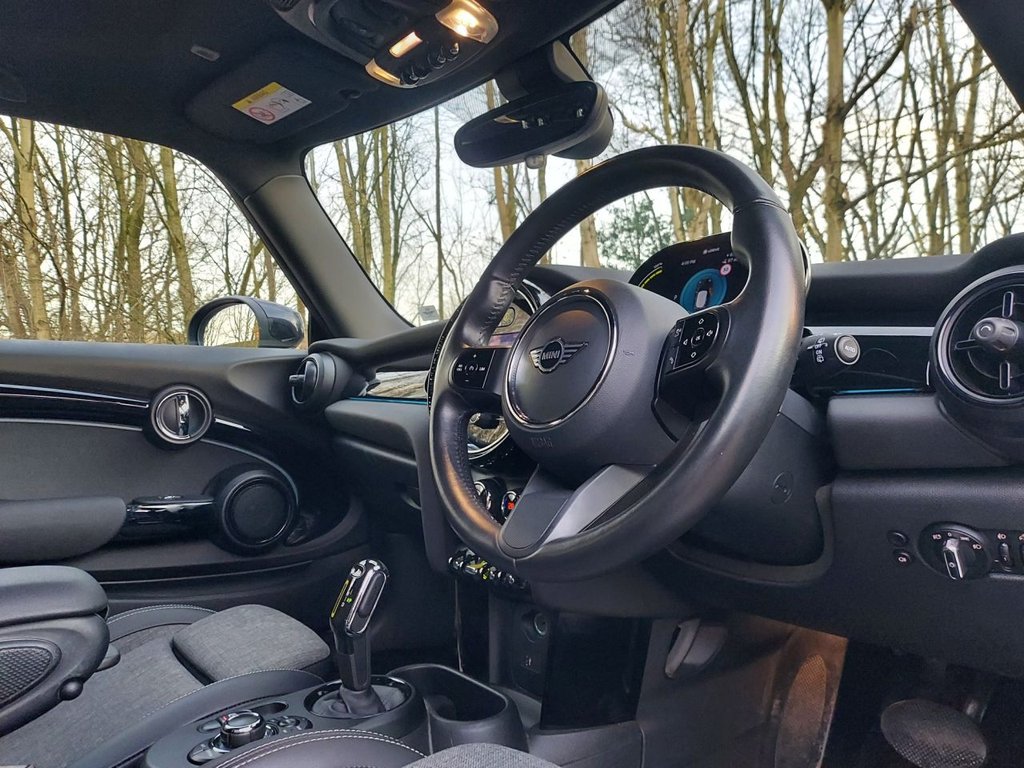 Used MINI Electric Hatch 2021 for sale - 77250358: Photo 35