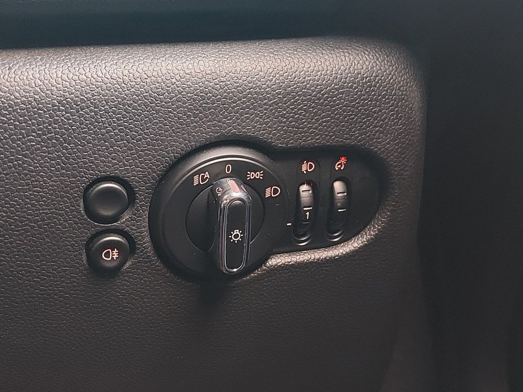 Used MINI Electric Hatch 2021 for sale - 77250358: Photo 38