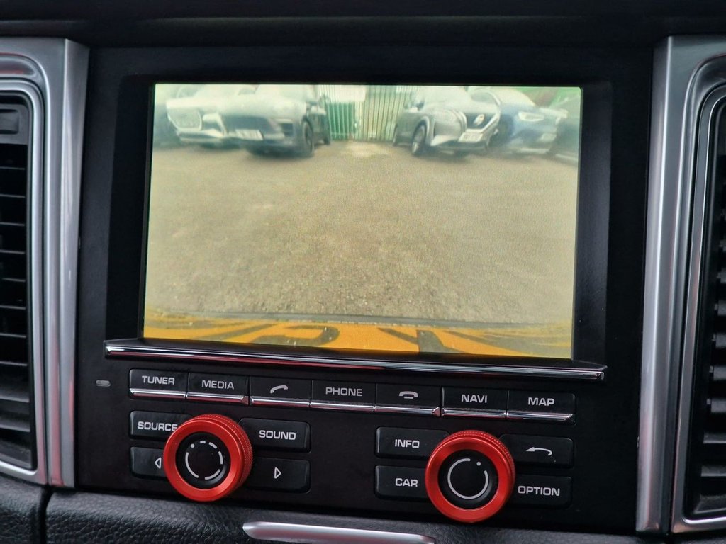 Used Porsche Macan 2015 for sale - 77319571: Photo 23