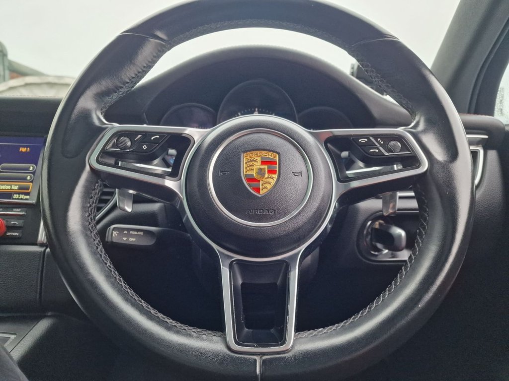 Used Porsche Macan 2015 for sale - 77319571: Photo 25