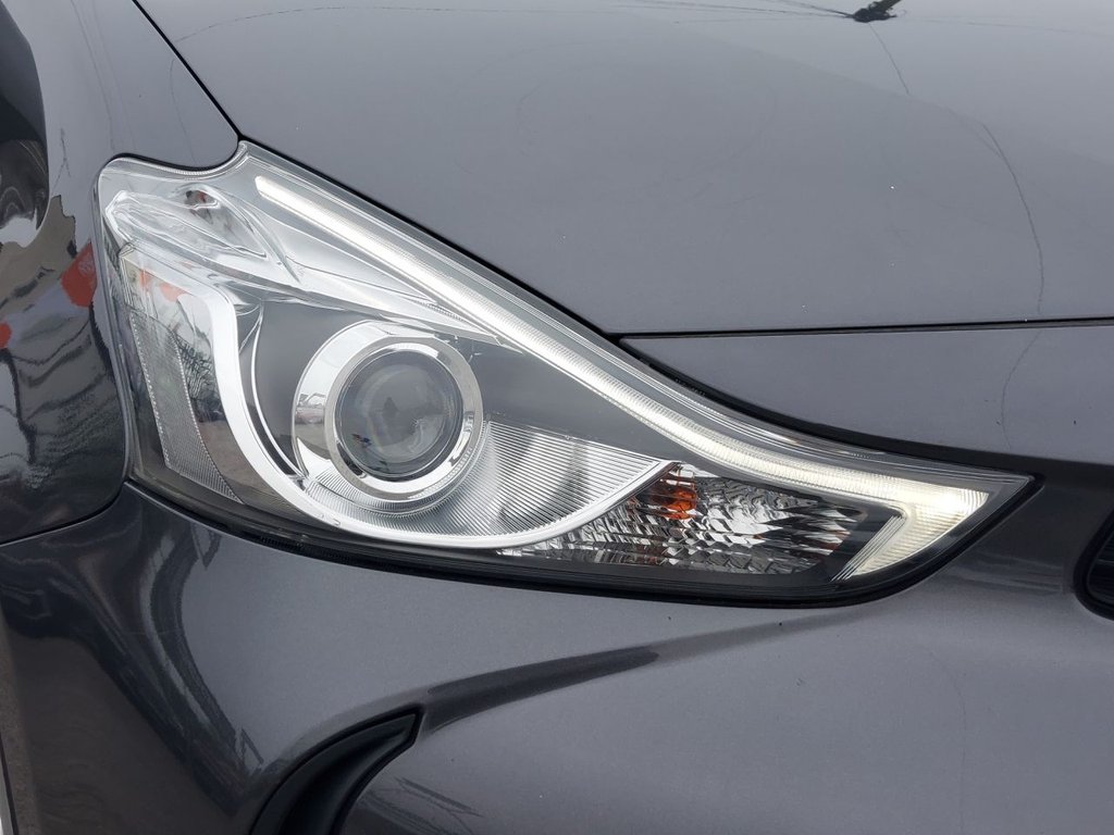 Used Toyota Prius+ 2018 for sale - 76950534: Photo 21