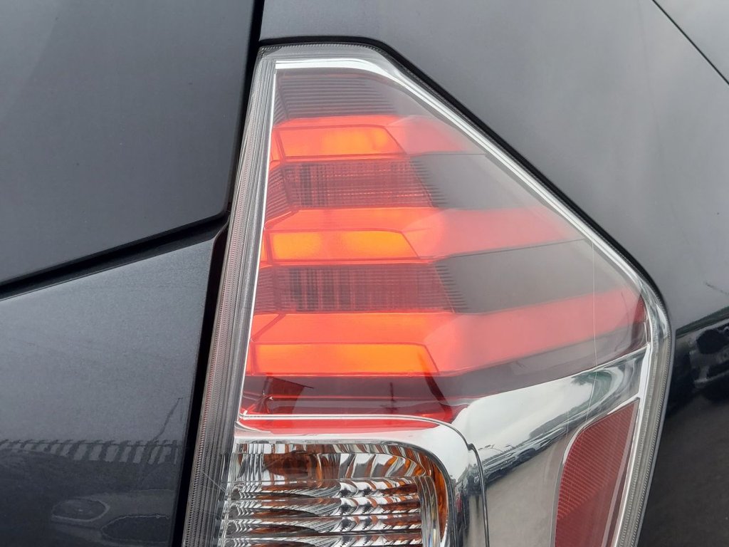 Used Toyota Prius+ 2018 for sale - 76950534: Photo 25