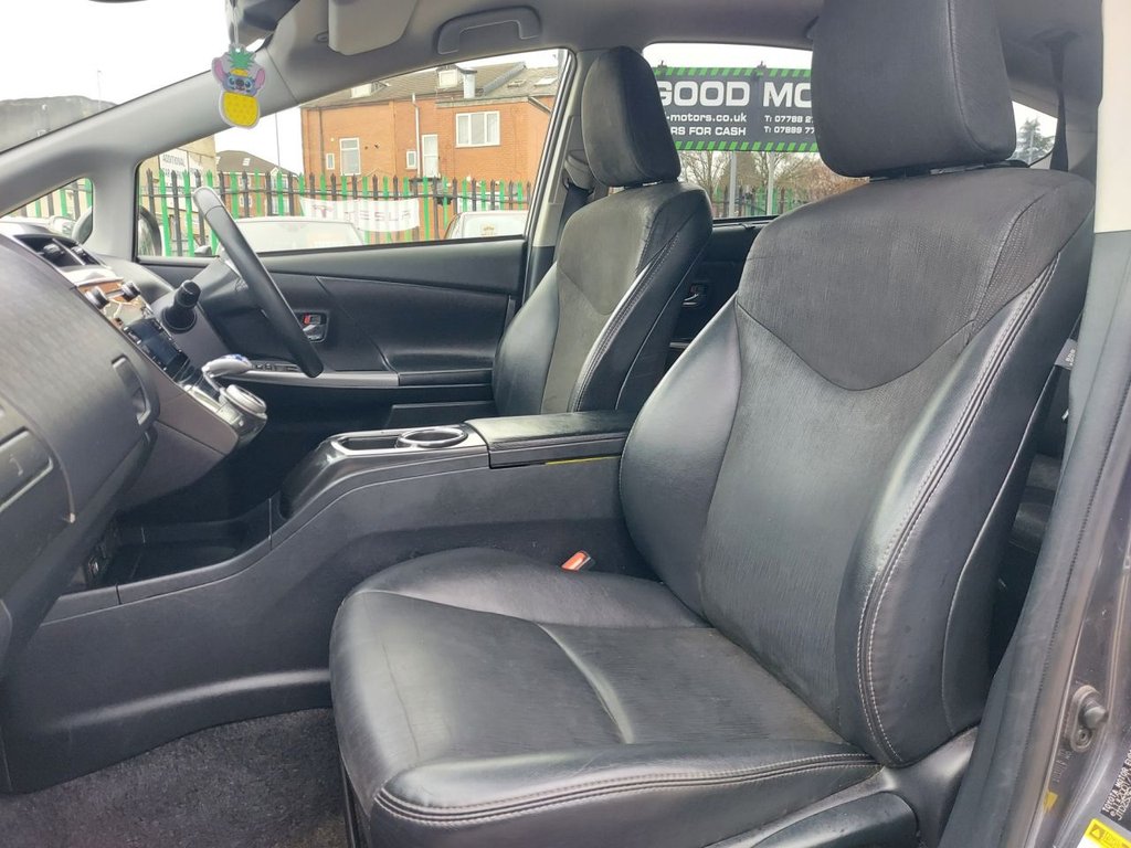 Used Toyota Prius+ 2018 for sale - 76950534: Photo 28