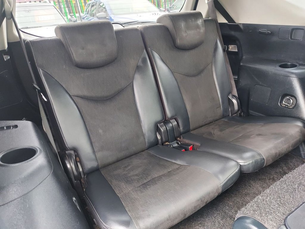 Used Toyota Prius+ 2018 for sale - 76950534: Photo 32