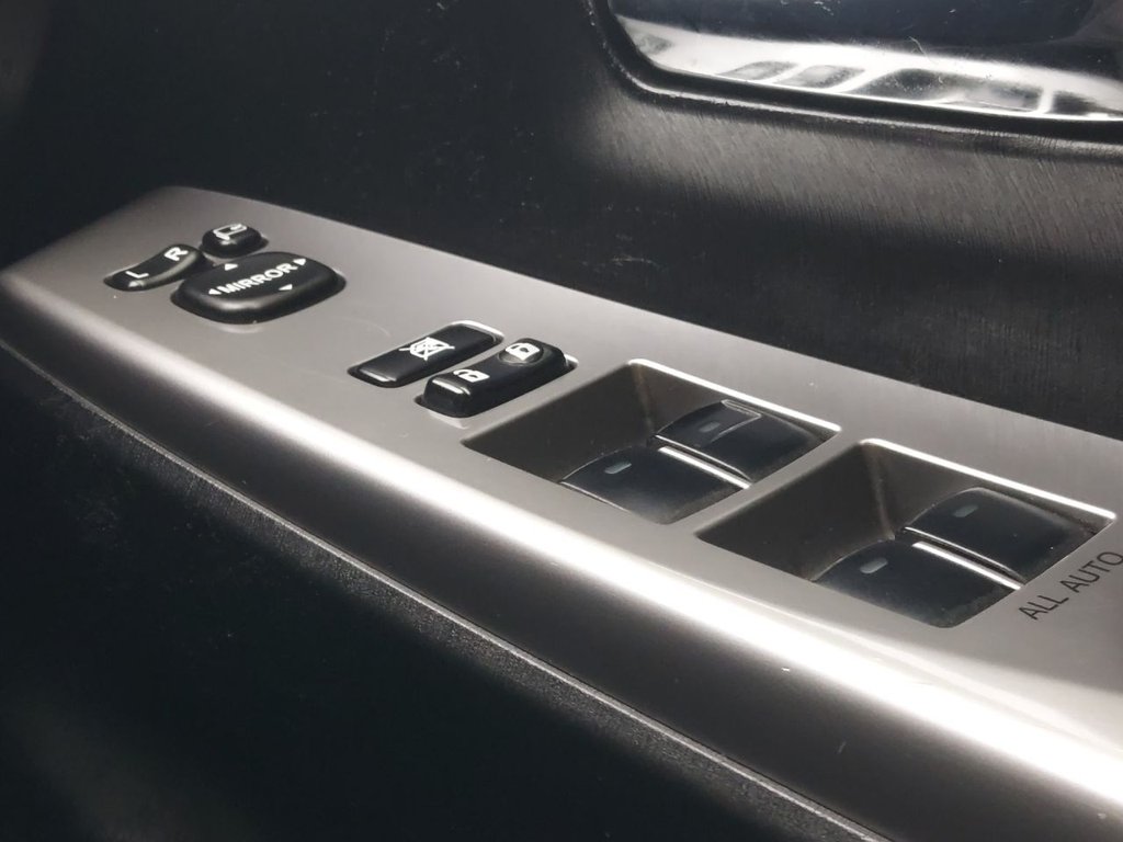 Used Toyota Prius+ 2018 for sale - 76950534: Photo 39