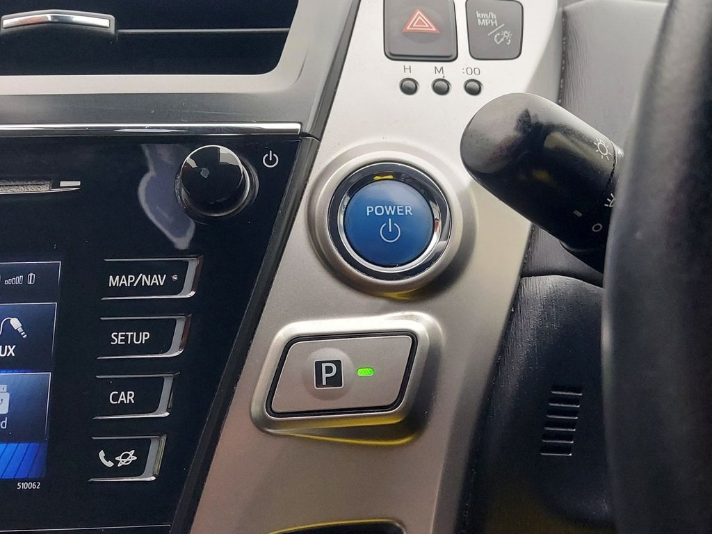 Used Toyota Prius+ 2018 for sale - 76950534: Photo 43