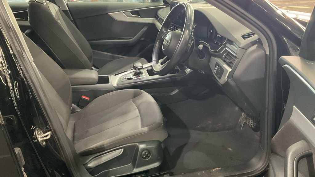 Used Audi A4 Avant 2021 for sale - 76798018: Photo 17