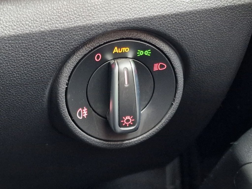 Used Volkswagen up! 2021 for sale - 77897548: Photo 28