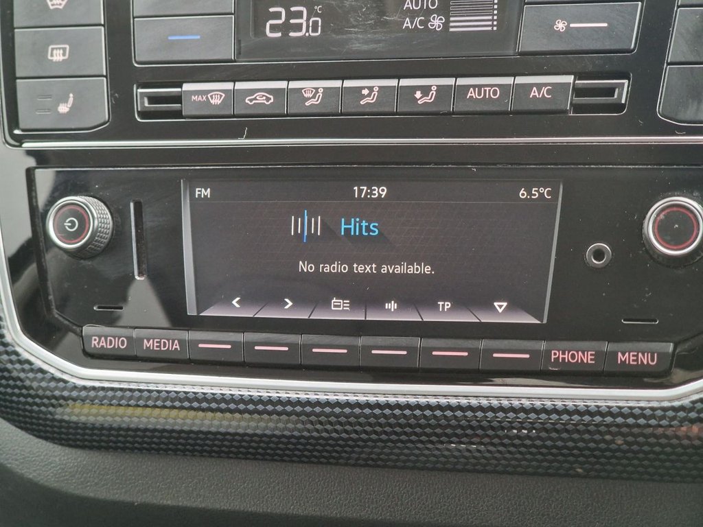 Used Volkswagen up! 2021 for sale - 77897548: Photo 30