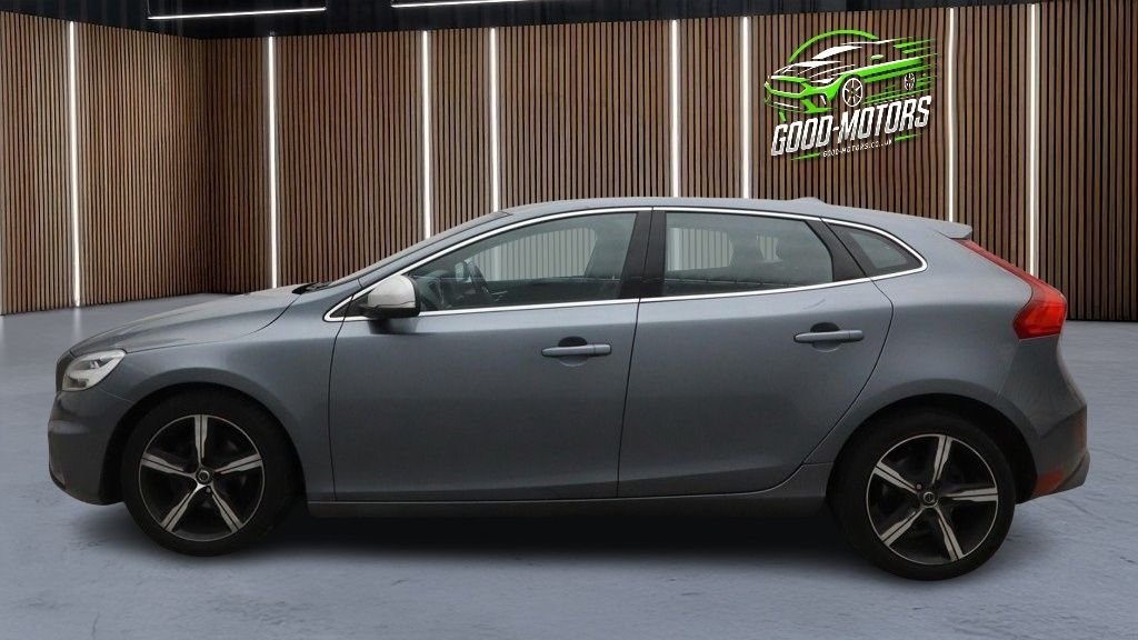 Used Volvo V40 2018 for sale - 76744416: Photo 12