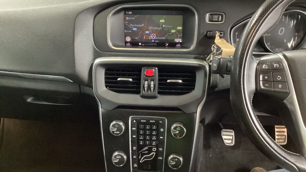 Used Volvo V40 2018 for sale - 76744416: Photo 16