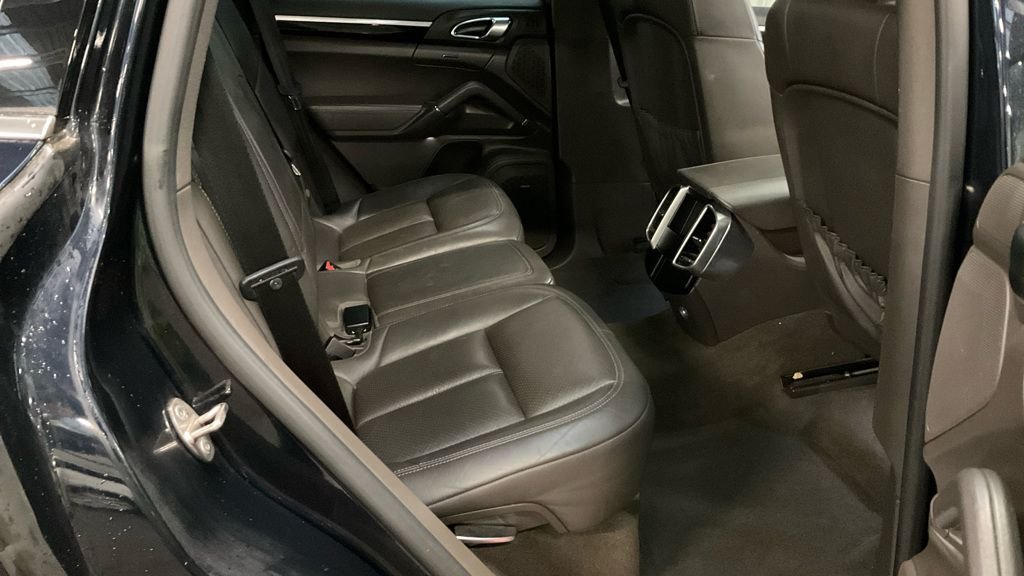 Used Porsche Cayenne 2014 for sale - 77571946: Photo 19