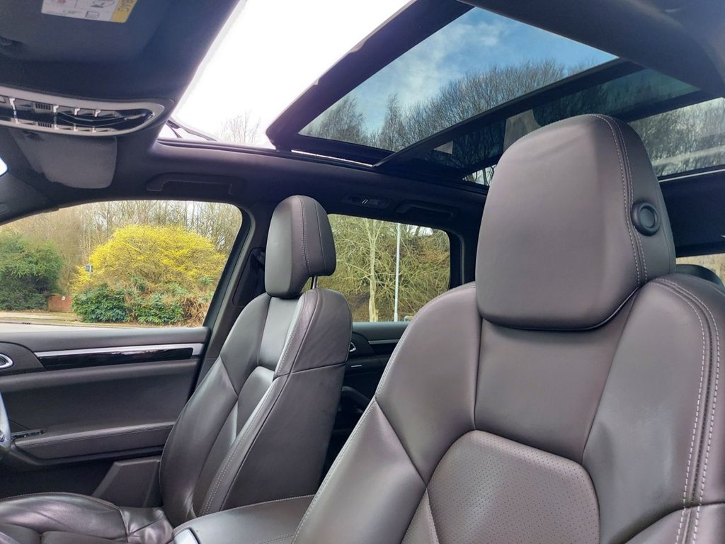 Used Porsche Cayenne 2014 for sale - 77571946: Photo 32