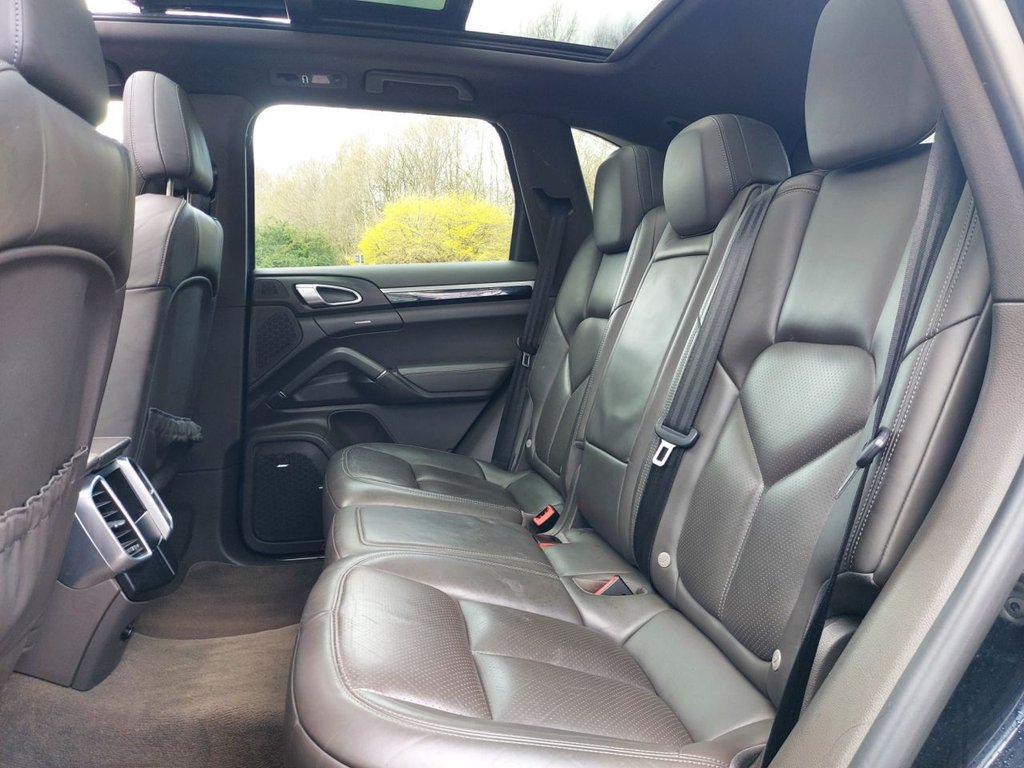Used Porsche Cayenne 2014 for sale - 77571946: Photo 35