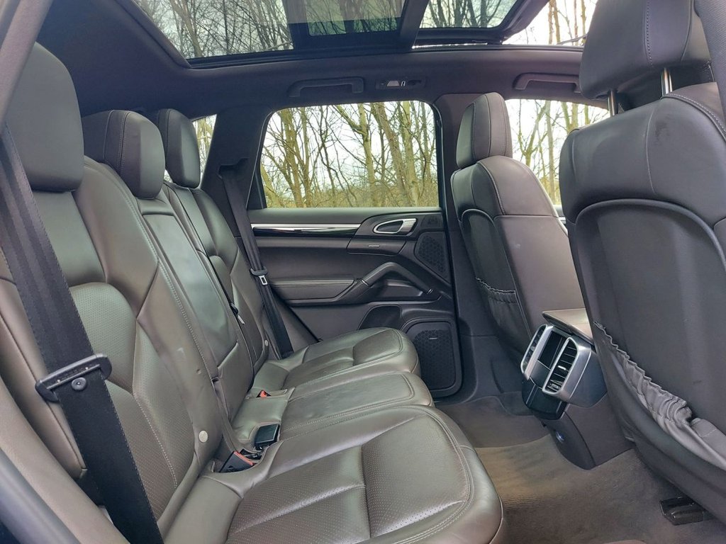 Used Porsche Cayenne 2014 for sale - 77571946: Photo 38
