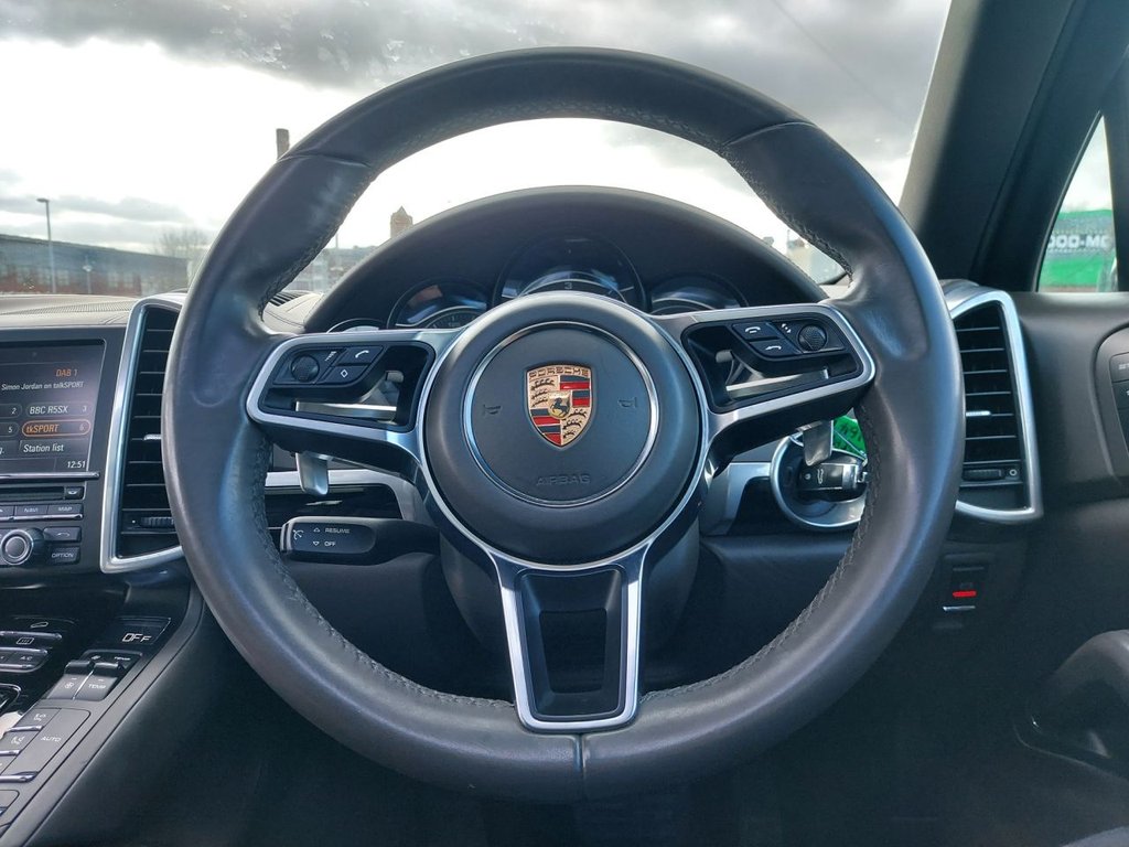 Used Porsche Cayenne 2014 for sale - 77571946: Photo 43