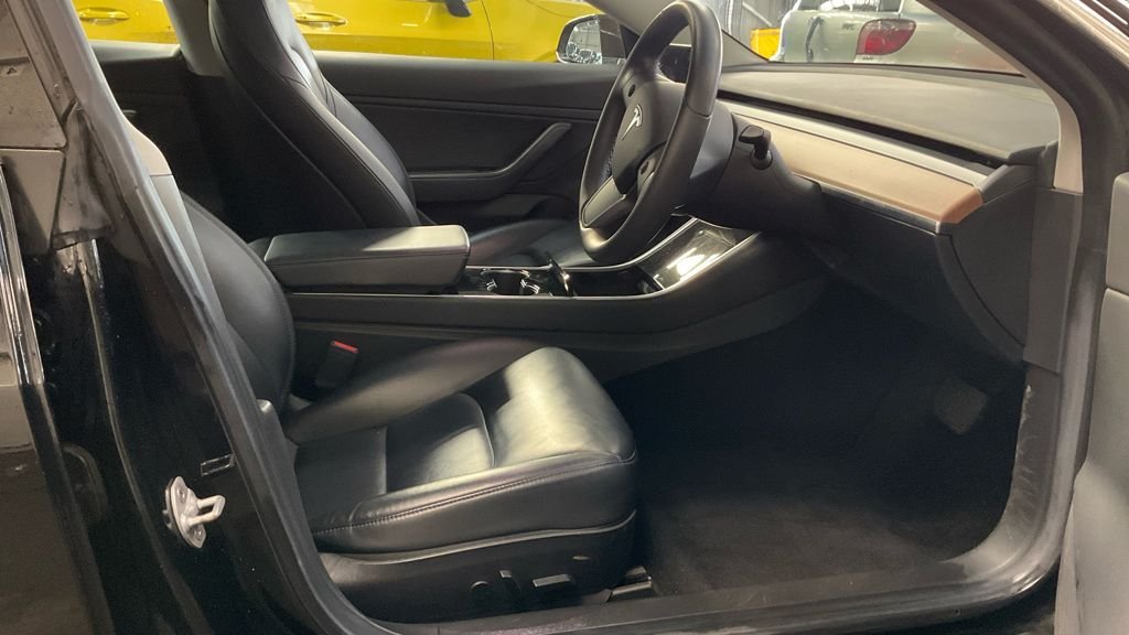 Used Tesla Model 3 2019 for sale - 78097032: Photo 17