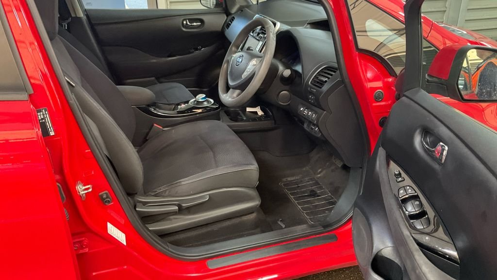 Used Nissan Leaf 2016 for sale - 76883549: Photo 13