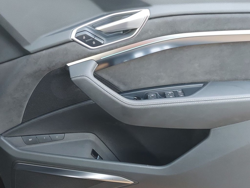 Used Audi e-tron 2021 for sale - 76744352: Photo 48