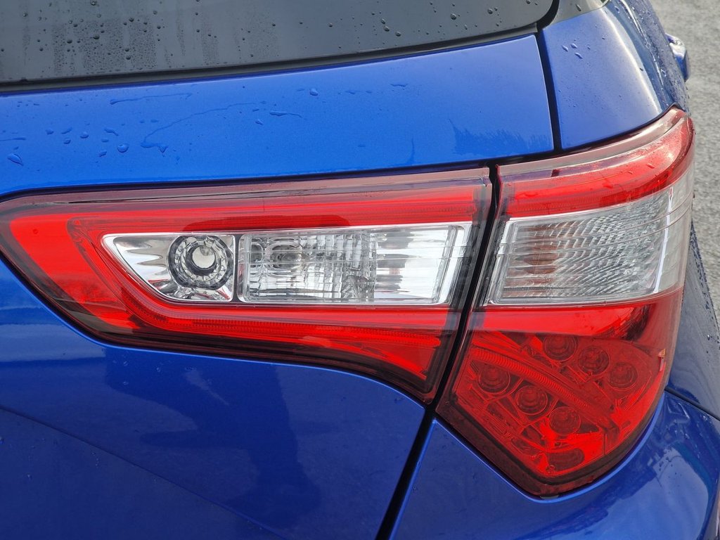 Used Toyota Yaris 2017 for sale - 76841301: Photo 23