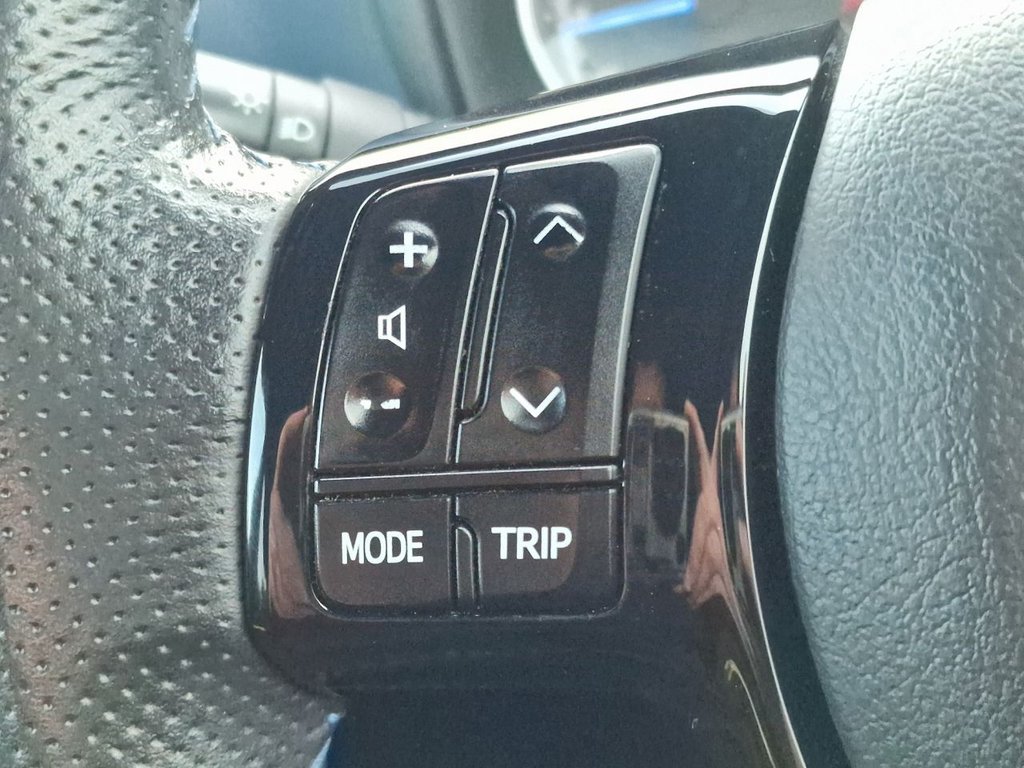 Used Toyota Yaris 2017 for sale - 76841301: Photo 26