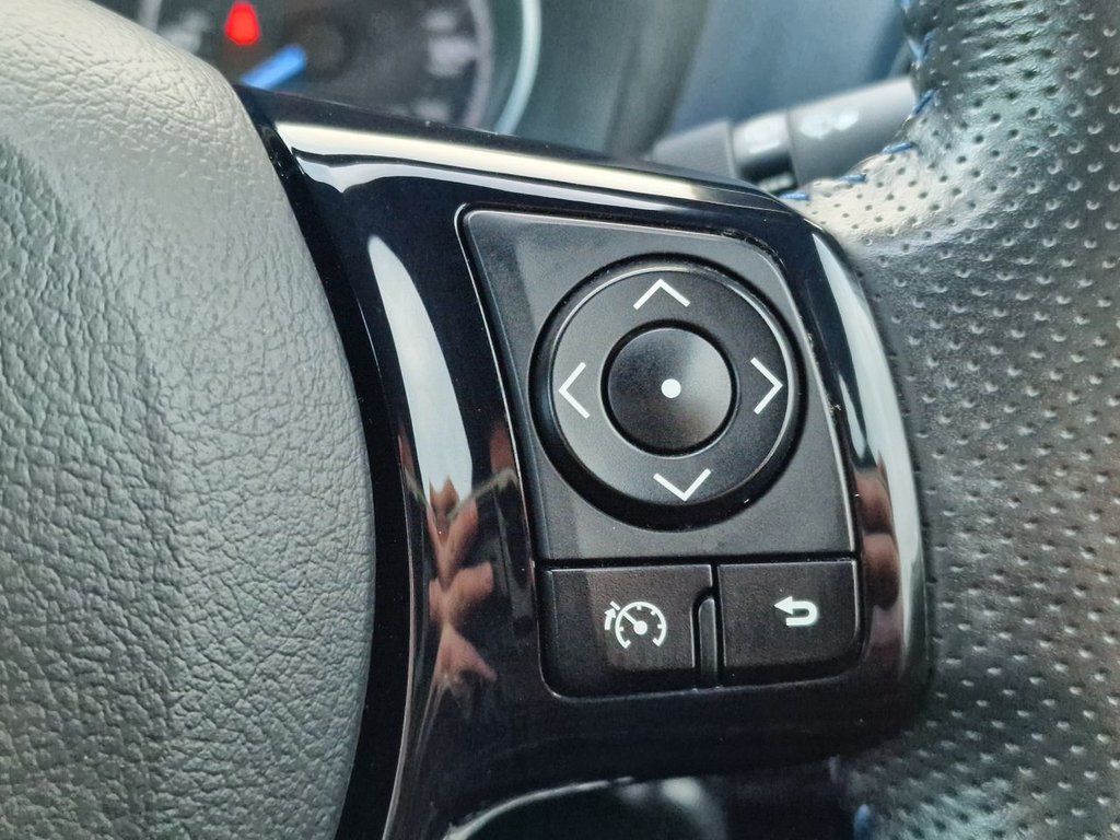 Used Toyota Yaris 2017 for sale - 76841301: Photo 27