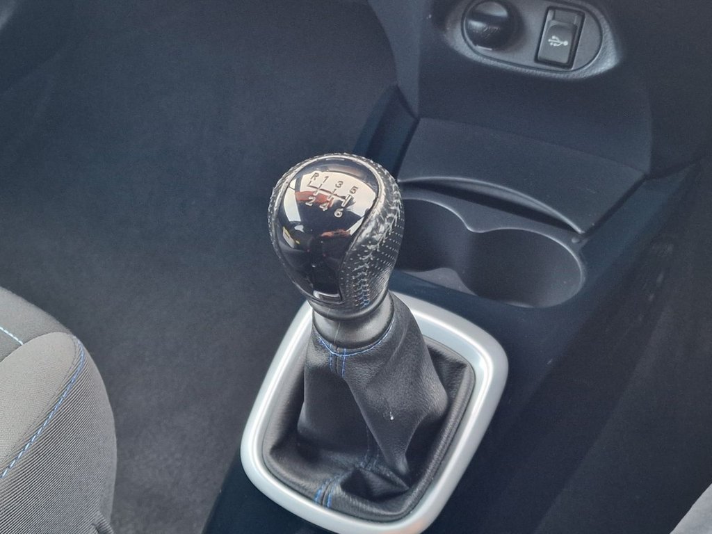 Used Toyota Yaris 2017 for sale - 76841301: Photo 49