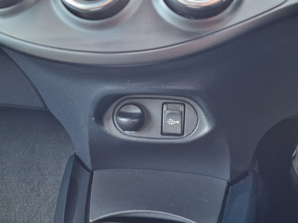 Used Toyota Yaris 2017 for sale - 76841301: Photo 50