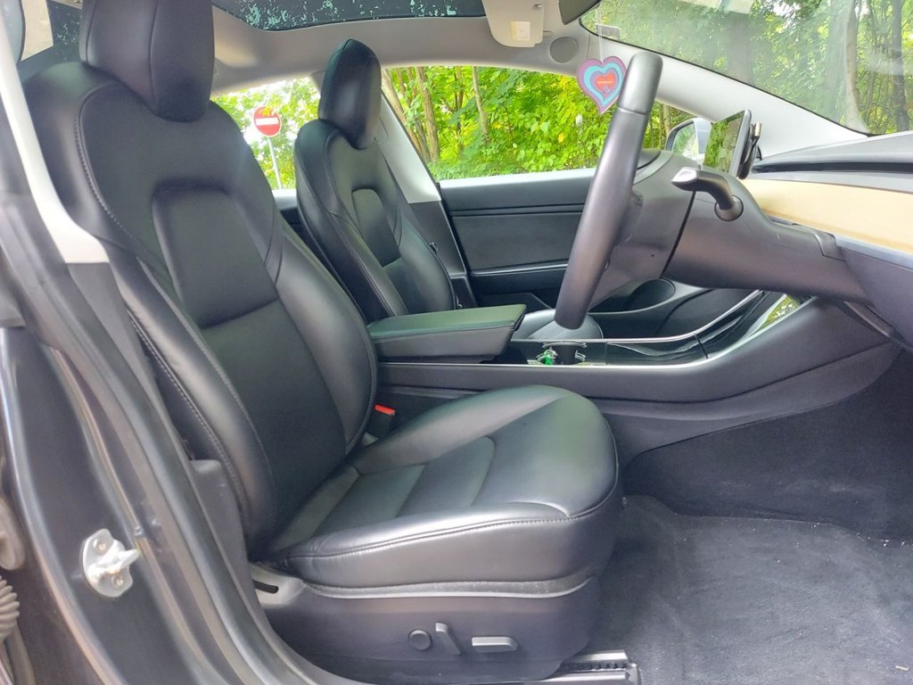 Used Tesla Model 3 2019 for sale - 76740078: Photo 32